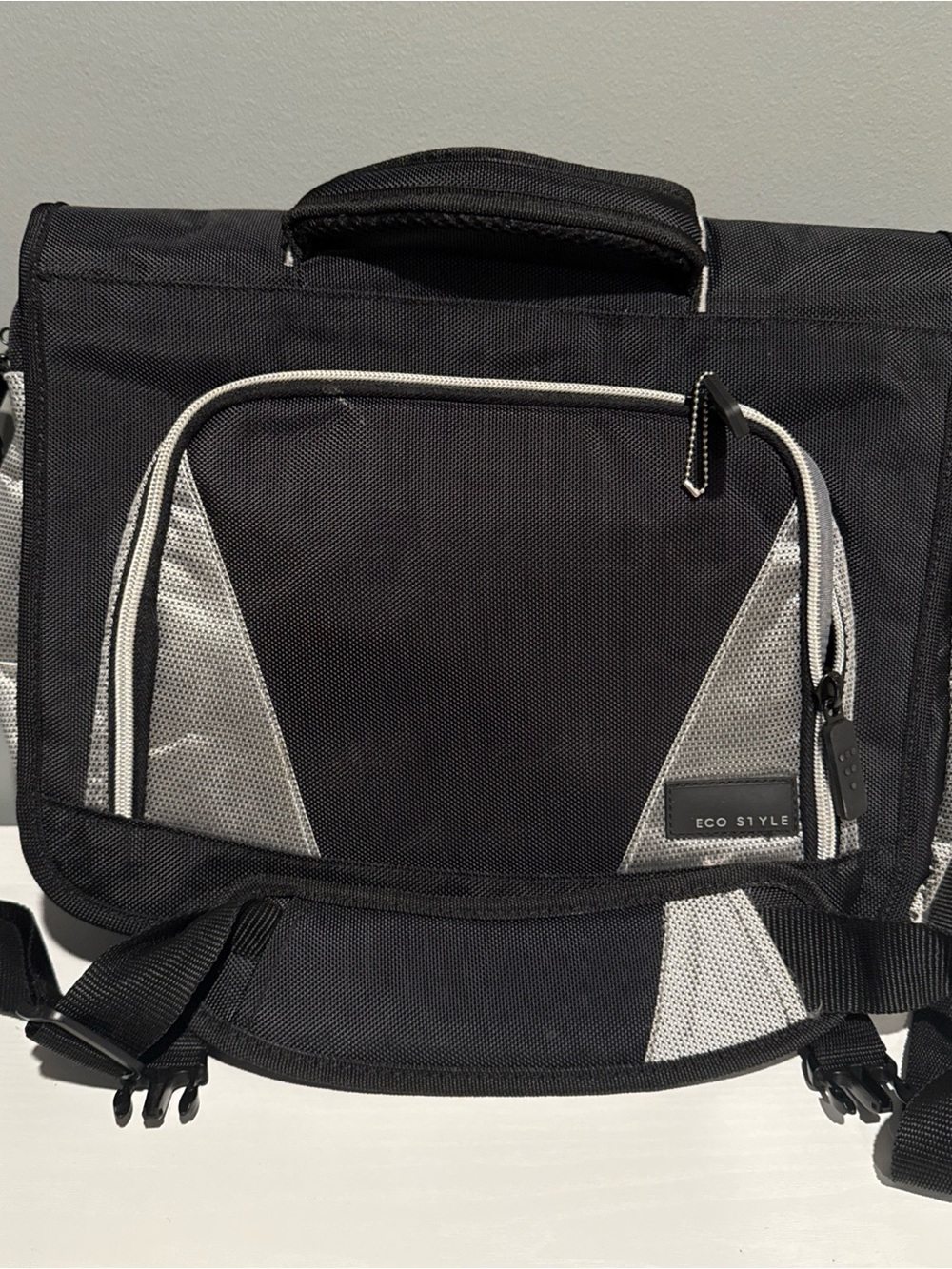 Black and Gray Eco Style EVOY-MC13 Men's Messenger Bag